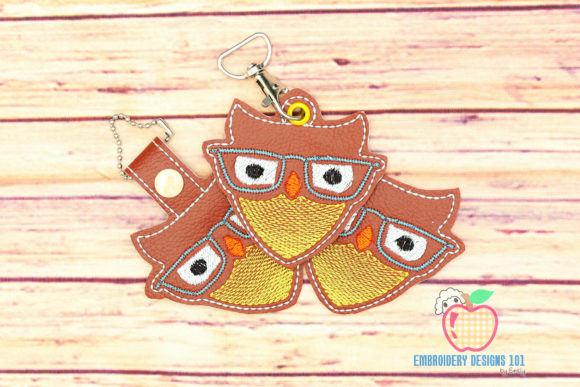 Owl with Sun Glasses ITH Snaptab Keyfob